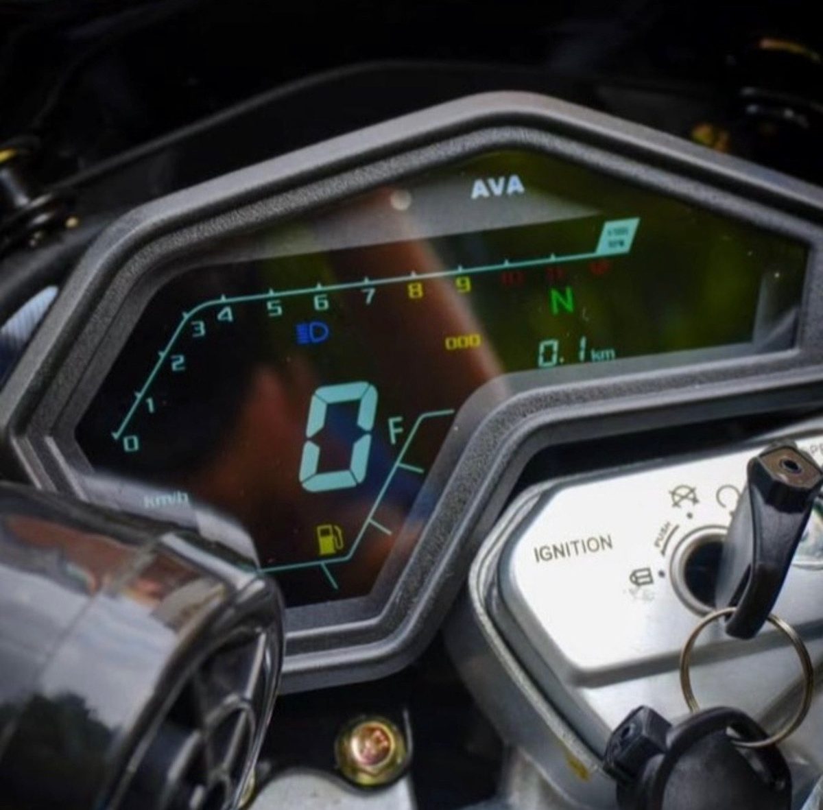 AVA 250GY MUSTANG, foto 2